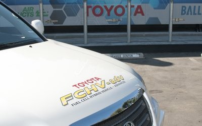 New Toyota Fuel Cell Powers Building